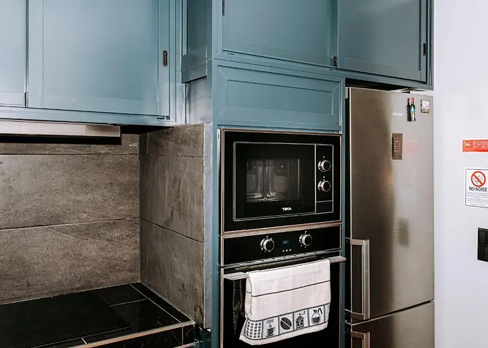 Dark Yellow Vakantiehuis Ponta do Sol (Madeira)