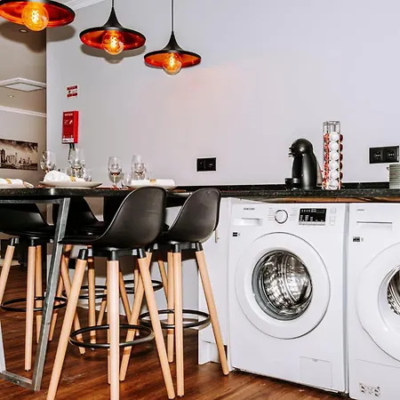 Dark Yellow Понта-ду-Сол