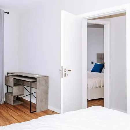 Casa de Férias Dark Yellow *