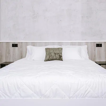 Dark Yellow Дом отдыха Понта-ду-Сол