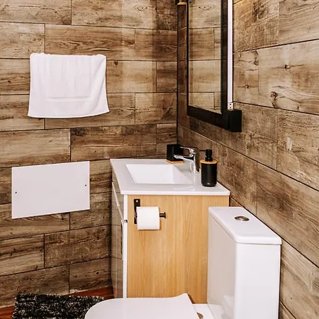 Dark Yellow Понта-ду-Сол