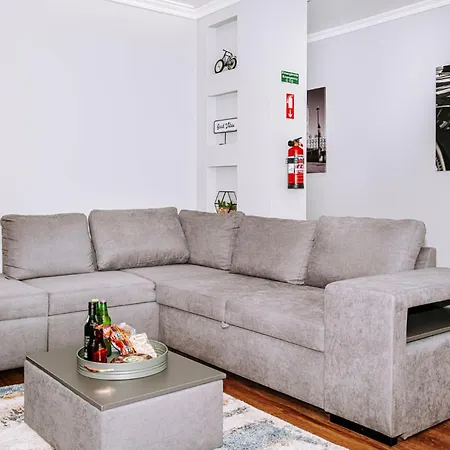 Dark Yellow * Понта-ду-Сол