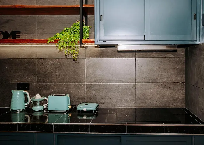 Casa vacanze Dark Yellow *